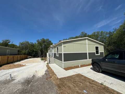 2033 Daisy Lou, San Antonio, TX 78245