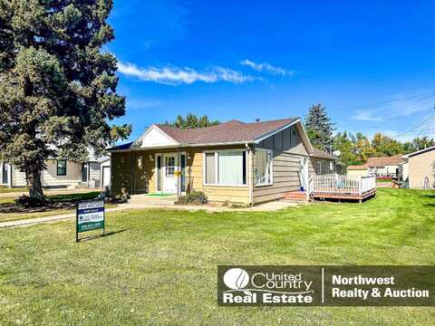 310 S 3rd St W, Malta, MT 59538