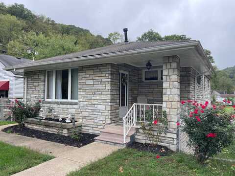 2204 Falcon Drive, Charleston, WV 25387