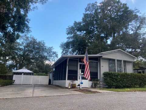 40840 COUNTY ROAD 25, LADY LAKE, FL 32159