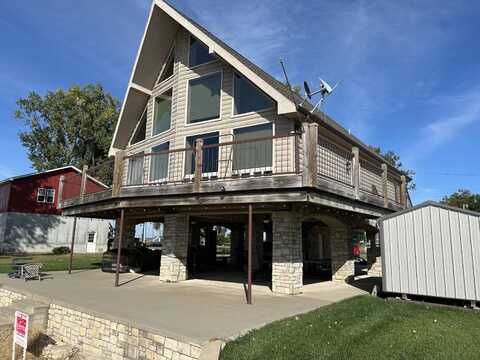 426 Lake Shore Dr, Craig, MO 64437