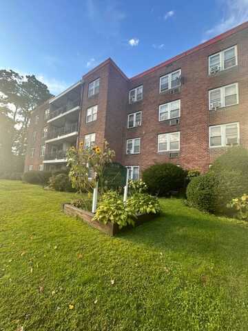 250 W Merrick Rd., Freeport, NY 11520