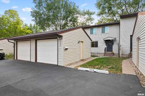 3326 JOHNATHAN Avenue, Bettendorf, IA 52722