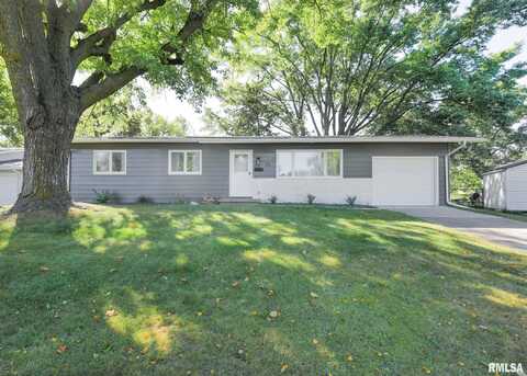 63 PARKLANE Circle, Bettendorf, IA 52722