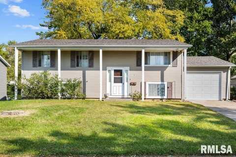 3615 OAKWOOD Drive, Bettendorf, IA 52722