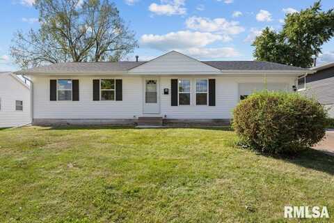 3708 SOMERSET Drive, Bettendorf, IA 52722