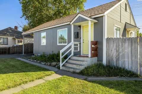 204 E 2nd Ave, Kennewick, WA 99336