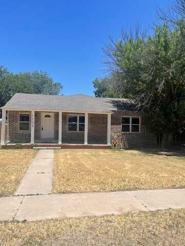 1208 W Tennessee Ave, Midland, TX 79701