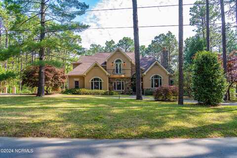 320 Arbutus Road, Southern Pines, NC 28387