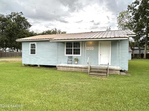 1203 S State Street, Abbeville, LA 70510