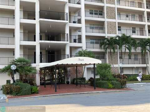 3000 N Palm Aire Dr, Pompano Beach, FL 33069