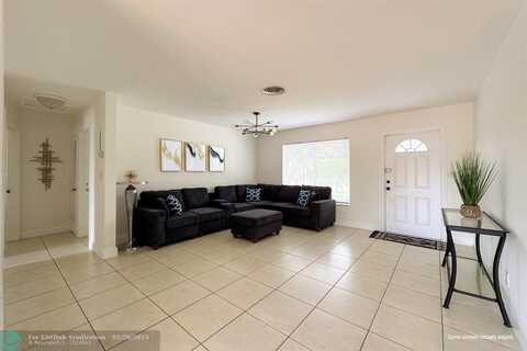 3672 NW 18th Ave, Oakland Park, FL 33309