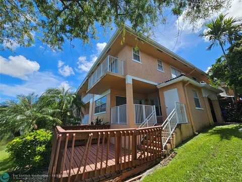 3243 NW 44th St, Oakland Park, FL 33309