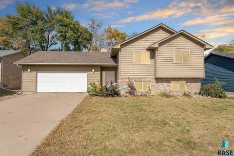 7316 W 66th St, Sioux Falls, SD 57106