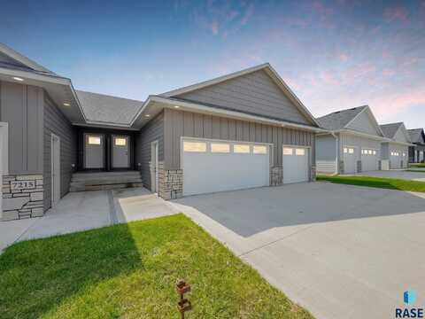 7213 E 45th St, Sioux Falls, SD 57110