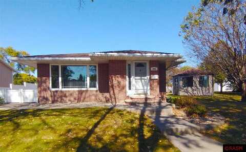 608 E Main, Sleepy Eye, MN 56085