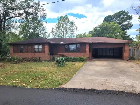 106 Carlton Drive, Clarksville, AR 72830