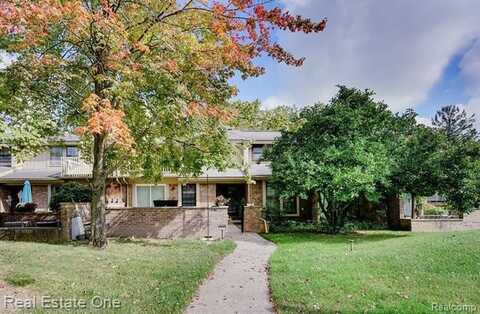 1631 S HILL Boulevard, Bloomfield Hills, MI 48304