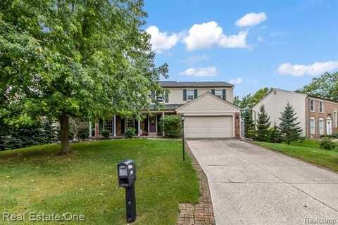 909 RAVINE TERRACE Court, Rochester Hills, MI 48307