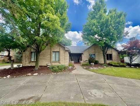 6859 RAVINES Circle, West Bloomfield, MI 48322