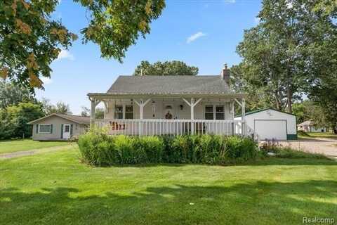 2725 NORTON Road, Howell, MI 48843