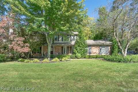 1609 KILBURN Road N, Rochester Hills, MI 48306