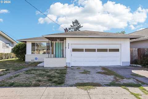 908 S 3RD AVE, Kelso, WA 98626