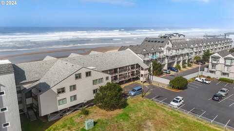 145 N MILLER ST, Rockaway Beach, OR 97136