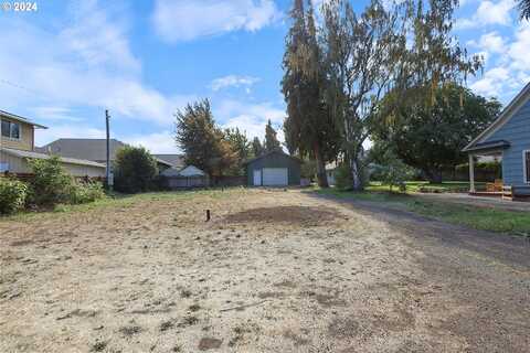 2455 BELMONT DR, Hood River, OR 97031