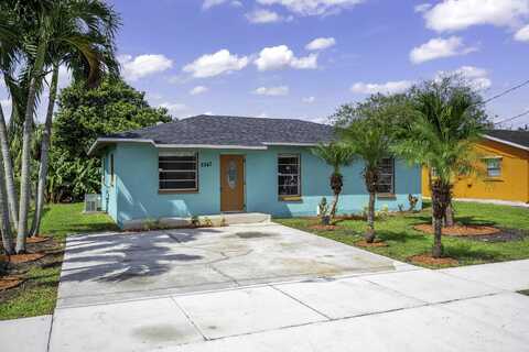 8847 Seville Street, Pahokee, FL 33476