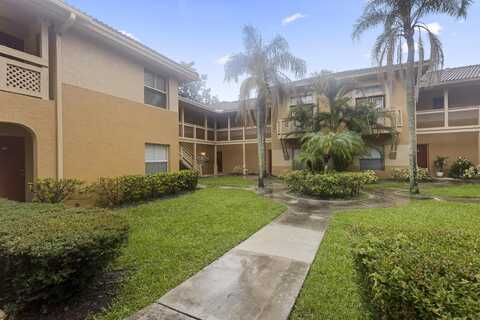 4863 Via Palm Lake, West Palm Beach, FL 33417