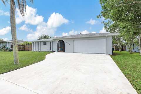 446 SE Galleon Lane, Port Saint Lucie, FL 34983