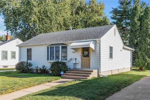 2036 Case Avenue E, Saint Paul, MN 55119