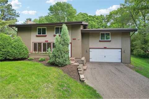 6421 Oriole Avenue, Chanhassen, MN 55331