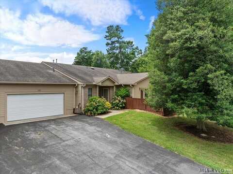 122 Glenwood Circle, South Hill, VA 23970