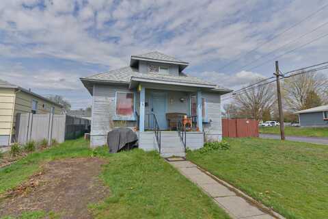 1329 E Gordon Ave, Spokane, WA 99207