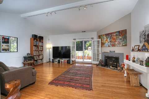 521 E Anapamu Street, SANTA BARBARA, CA 93103