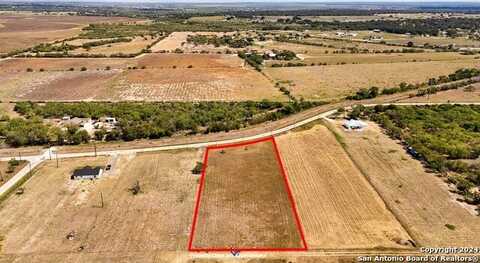 359 County Road 6712, Natalia, TX 78059