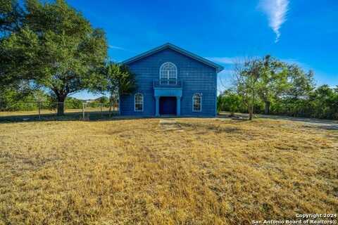 714 N Carroll Street, Poth, TX 78147