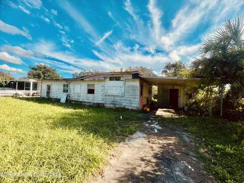 3203 Kittles Street, Mims, FL 32754