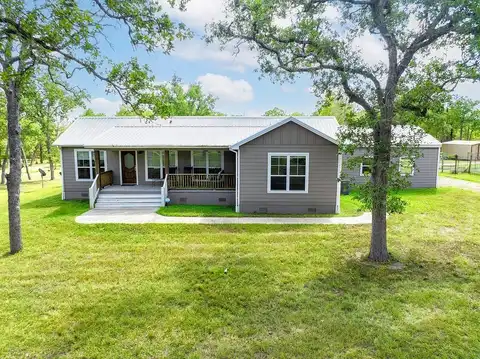 5689 County Road 132, Hallettsville, TX 77964