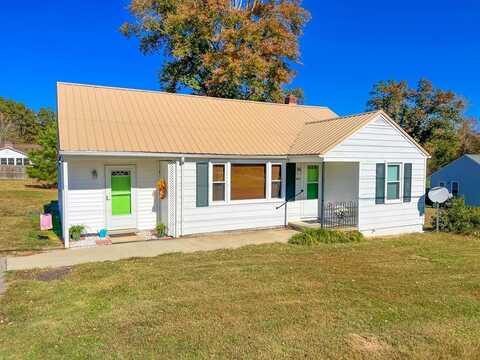 411 Indian Oak Road, Crewe, VA 23930