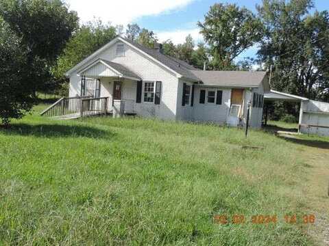 8577 Highway Forty Seven, Chase City, VA 23924