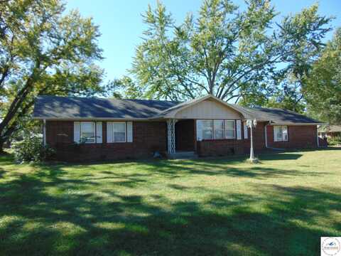 1800 E Franklin, Clinton, MO 64735