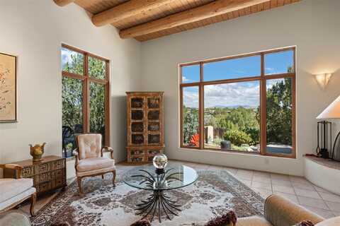 9 Estambre Court, Santa Fe, NM 87508