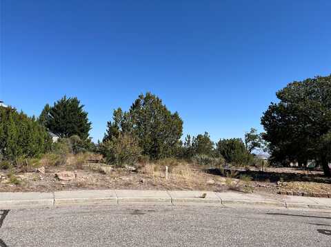 1890 Los Pueblos, Los Alamos, NM 87544