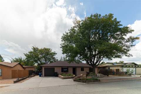 405 Connie, White Rock, NM 87547