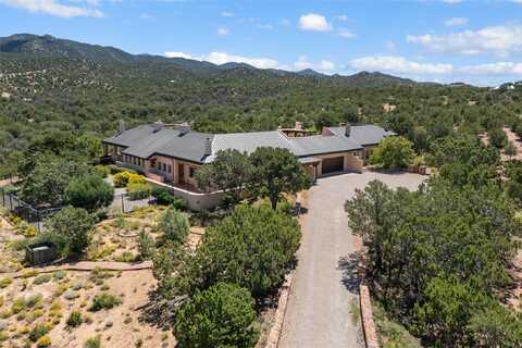 37 Camino Sabio, Santa Fe, NM 87506