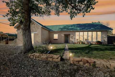 943 El Llano Road, Espanola, NM 87532