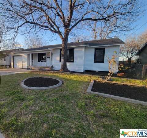 2010 E Crestwood, Victoria, TX 77901